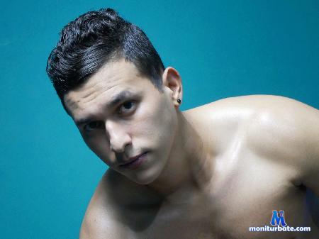 jan-pool flirt4free performer Hi guys, welcome to my room!