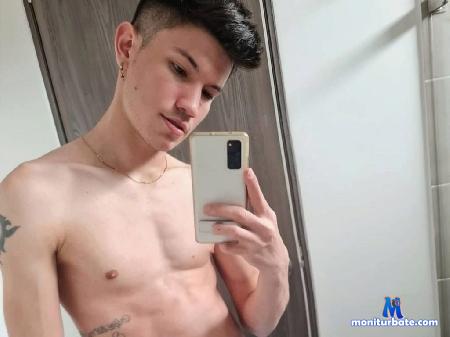 jailer-ruante flirt4free performer I am here because I want to meet people from all over the world and I would like to have new experie