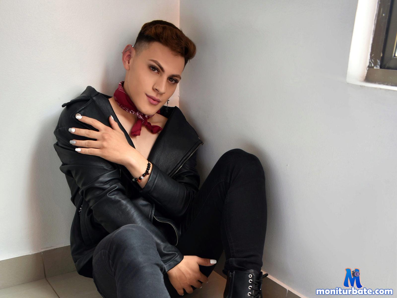 dar-k-angel Flirt4free performer 