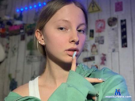 vernon-pappajohn flirt4free performer Hi! My name is Annie, i'm 18 yo! Crazy funny girl, maybe i can make your day:)Let's find out!