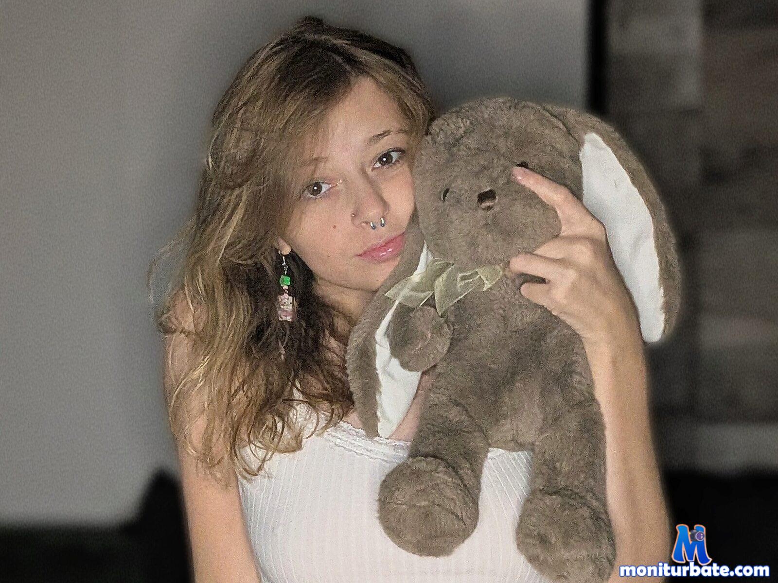 cassie-rabbit Flirt4free performer 