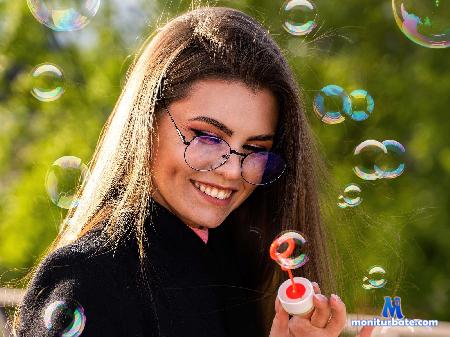 liza-wilds flirt4free performer Beautiful and smart