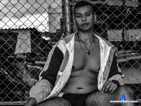 zach-jeremy flirt4free performer I feel confident and want to make u feel the same way
