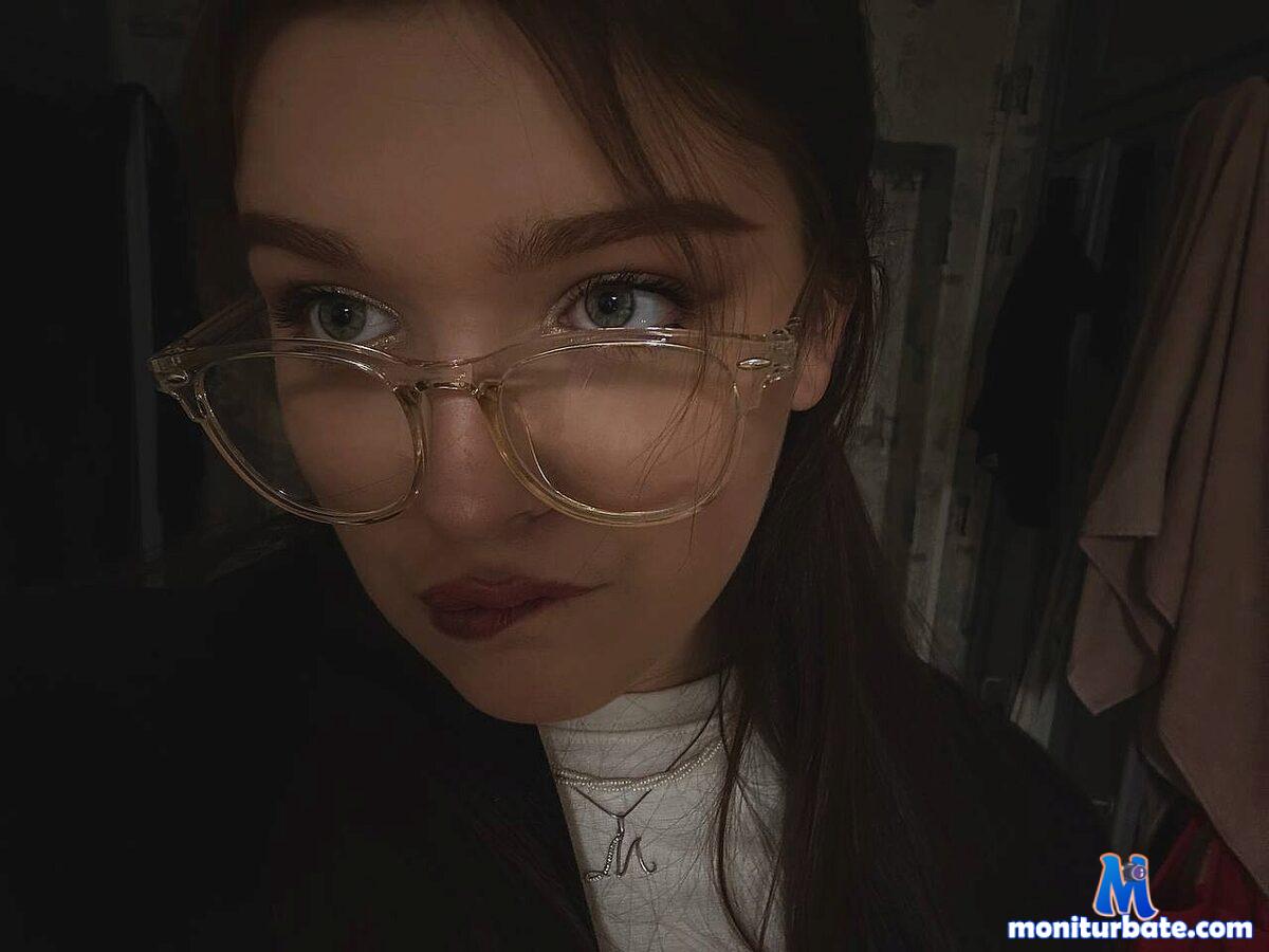 frieda-ringwood Flirt4free performer Feet Nipple Biting Small Penis Humiliation Student/Teacher Latex Handcuffs Cuckolding Legs Cowboy/Cowgirl Tickler Spanking Tickling Smoking Medical