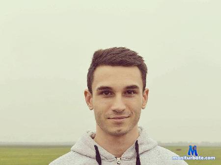 mike-brewer flirt4free performer Probably the best straight model and performer.