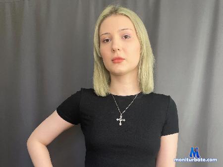 salina-radin flirt4free performer Hi sweet! we want play! Play with us pls!