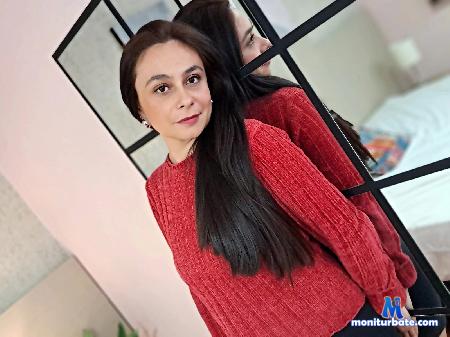 carolyn-op flirt4free performer Let your imagination fly and make me yours, I want to be a slave to your desires