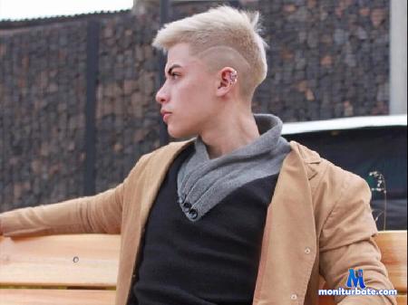 joshua-blaker flirt4free performer hello guys I'm back on the page wanting to welcome you  room 