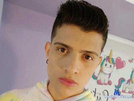 jeffrey-z flirt4free performer lover to pleasure, to seduction and fulfill your fantasies