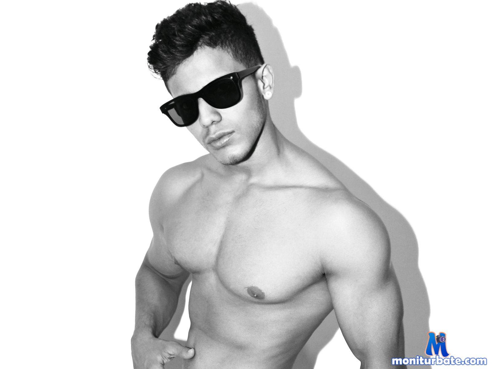 patric-nirot Flirt4free performer Submission Dirty Talk Doctor / Nurse Master / Slave Domination Sugar Daddy Slaves Spanking Training Rope Play Smoking Armpit Muscle Worship