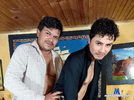 rey-kundalini-and-alexis-areno flirt4free performer I can't divide myself between you and a thousand seas 