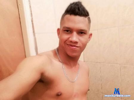 clemente-cano flirt4free performer en busca de la felicidad