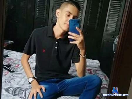 jack-angelico flirt4free performer Chico caliente latino con una gra polla