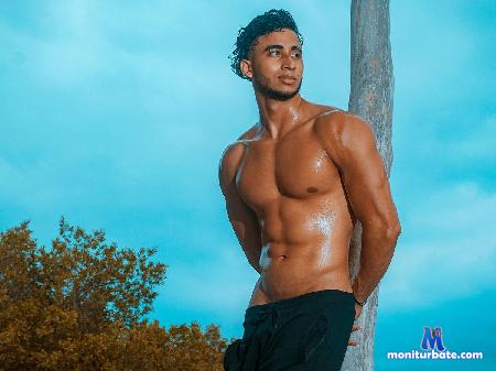 drake-sw flirt4free performer #tatoos, #latino, #bigcock, #muscles,