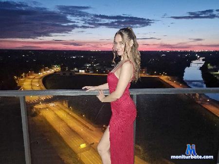 laura-lanson flirt4free performer Hey there! I'm new here but I know how to have a great time! Feel free to ask me anything!