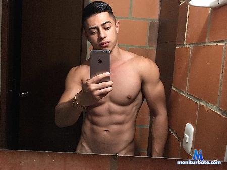 devin-hunter flirt4free performer I'm not the usual guy
