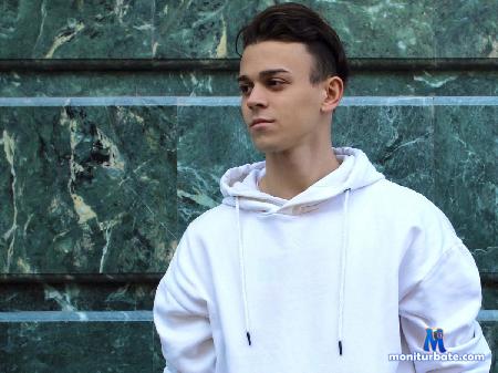 rus-libro flirt4free performer Welcome to my room. I am very glad to meet new people.