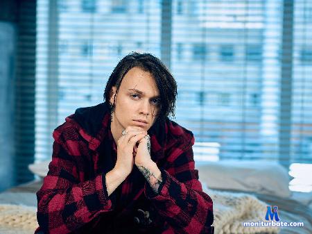 matt-fletcher flirt4free performer Do you know what love is in the dark?