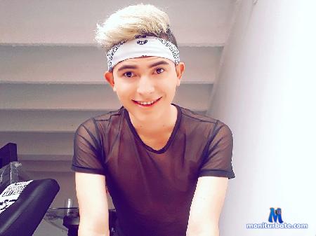 erick-hott flirt4free performer Tell me what do u want. maybe I want the same