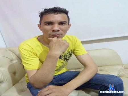 yadieel-gomez flirt4free performer Hi, Welcome to my room 