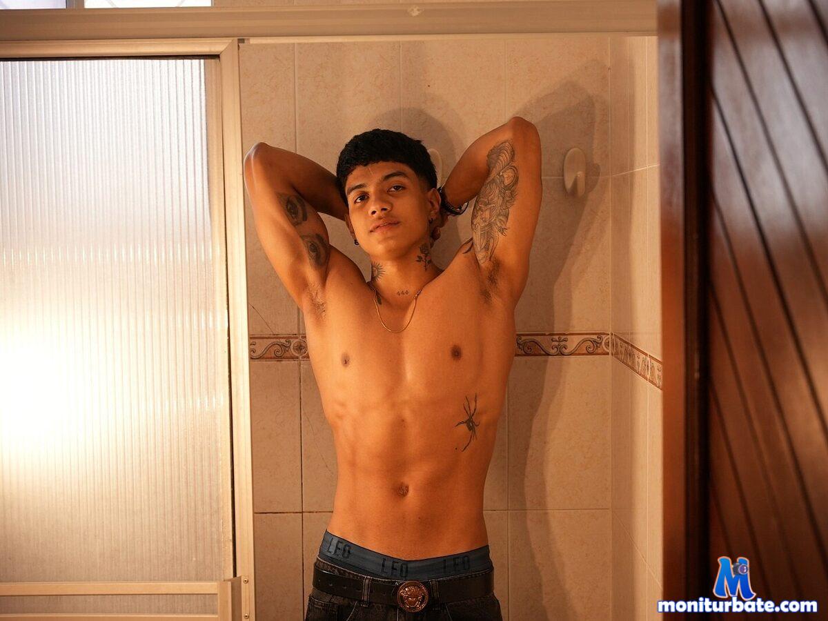 aress-damon Flirt4free performer 