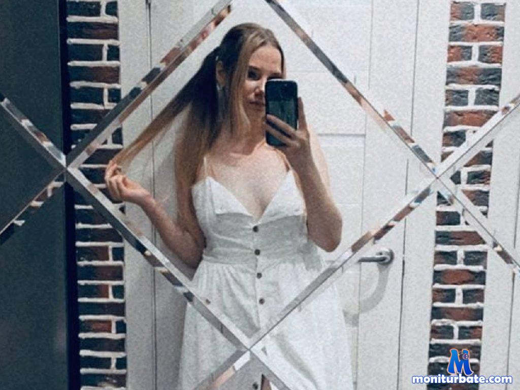 qistina-conor Flirt4free performer Feet Dirty Talk Doctor / Nurse Teasing Bad Cop/Good Cop Legs Coach/Trainee Spanking Findom