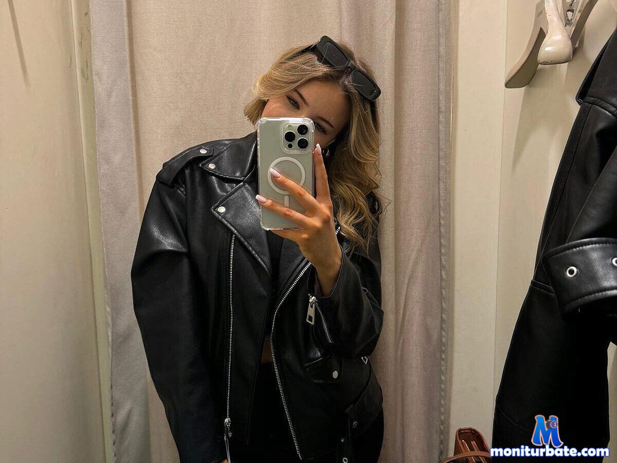 alice-spear Flirt4free performer 