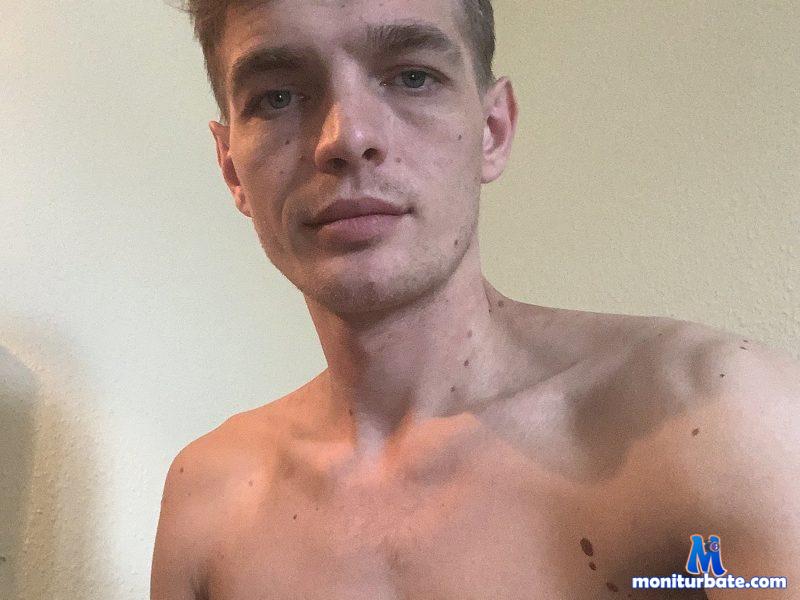 lau-now Flirt4free performer 