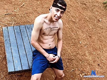 alexander-mitrovic flirt4free performer hello. I'm new you want to know me better and have fun together
