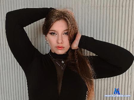 kim-woodson flirt4free performer long-haired beauty is looking for a prince)