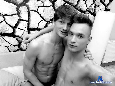 jamie-and-mikael flirt4free performer enjoy our horny mood :P