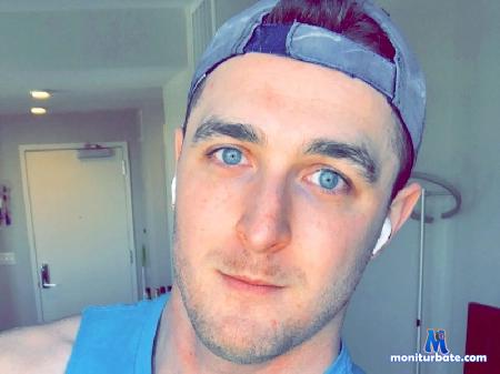 damian-burroughs flirt4free performer I like to laugh - so prepare to have fun :-)