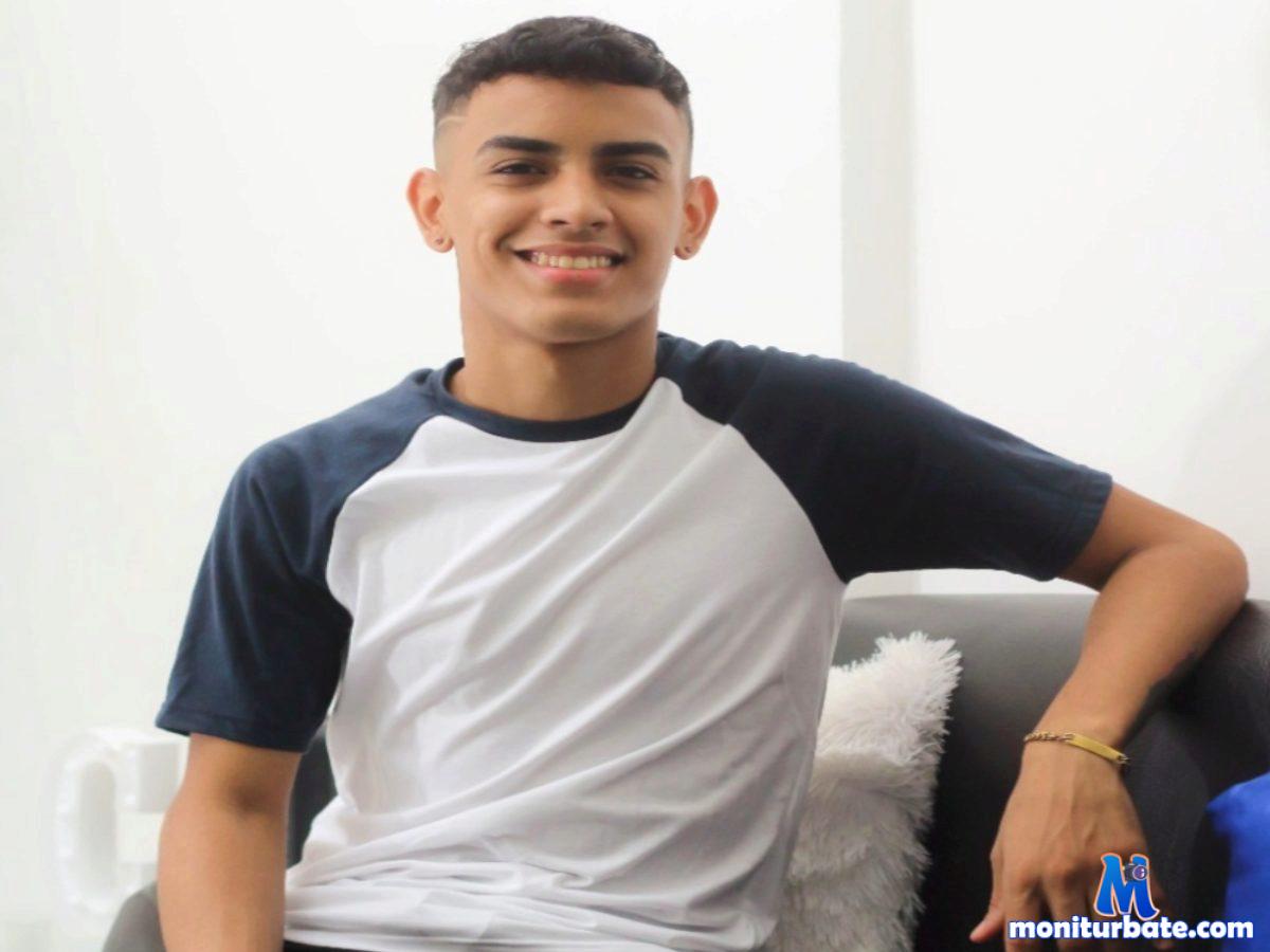 dilan-dc Flirt4free performer 
