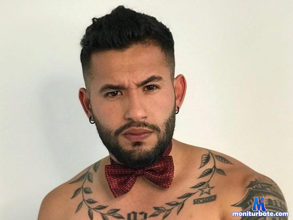 reynel-castro Flirt4free performer Feet Paddling/Spanking/Whips Role Play/Costumes Boss / Secretary Dirty Talk Student/Teacher Jerk off Instruction Legs Piercings and Tattoos