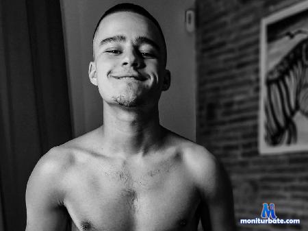 allen-carteer flirt4free performer I am here for the fun, for cum, to learn an try new things!!! im really open mind in my sexual life!