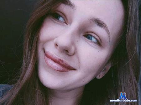 betty-stevenson flirt4free performer Hey its my first time here! ^^