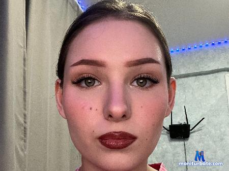 rosann-rixie flirt4free performer Hi sweet! we want play! Play with us pls!