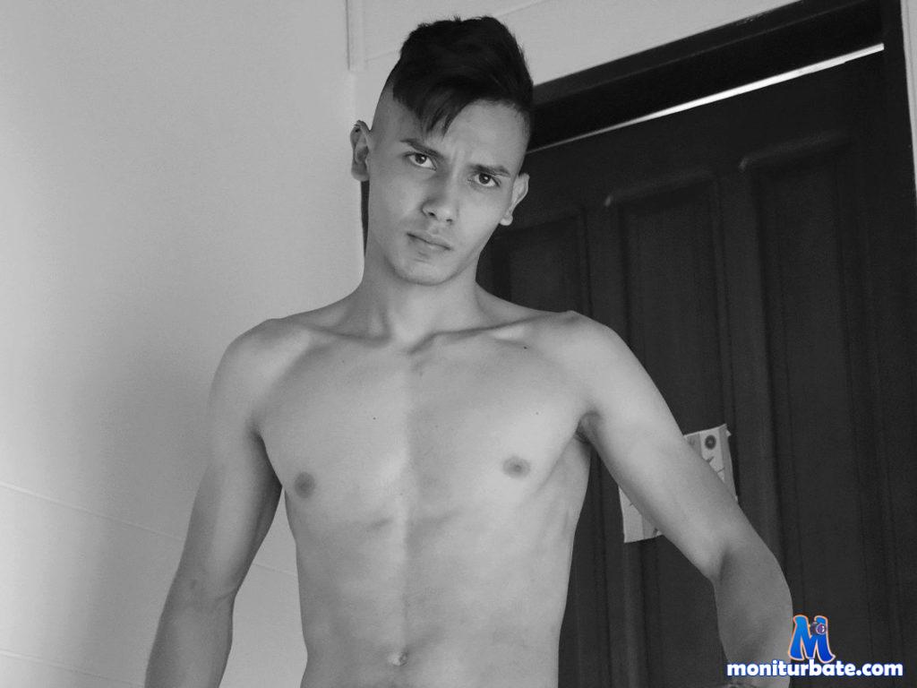 thiago-rossi Flirt4free performer Feet Nipple Play Doctor / Nurse Master / Slave Student/Teacher Cock Teasing Sugar Daddy Coach/Trainee Pirate/Captive