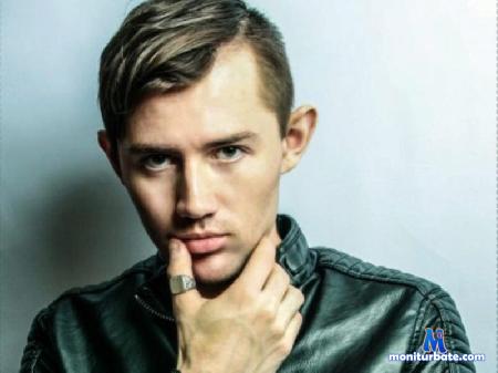daniel-grayson flirt4free performer I love to make you happy!