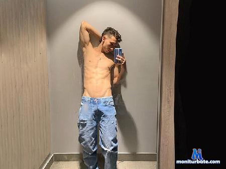 brucce-gerrat flirt4free performer Dreamer and lover of good life - We have beauty, but no everyone sees it.