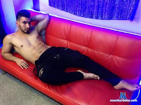 ken-fit flirt4free performer Hello, how are you? I welcome you to my room. I am an colombia bogota latino boy, I live here. 