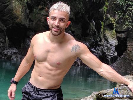 sebastyan-y flirt4free performer muscular, intellectual, crazy, lover of life, a challenge for you, come and discover us together!!!!