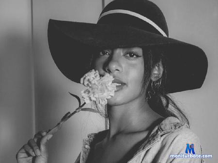 liah-paris flirt4free performer 