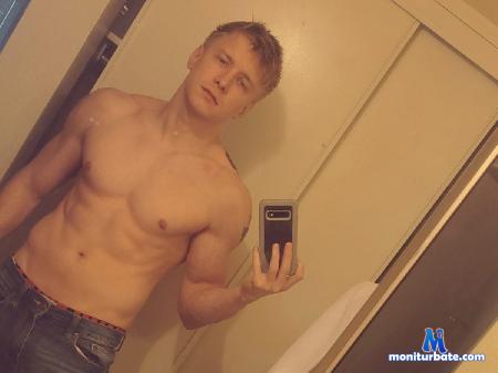 dio-joestar flirt4free performer Big Muscles, Bigger Cock, Amazing Smile and Personality. THE TOTAL PACKAGE!