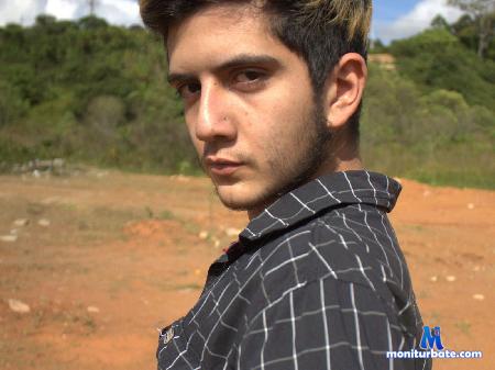 roding-black flirt4free performer Hi  Im Roding Frienly Young Boy! Welcome Enjoy Please