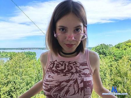 kellee-vesley flirt4free performer Hey ​everyone! ​Im ​Luna, ​18 ​yo, ​I ​hope ​you'​ll ​want ​to ​get ​to 