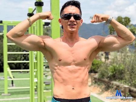 angelo-hunter flirt4free performer Your Hot Guy Next Door