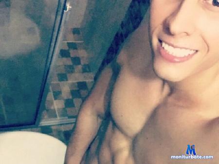 boyka-scott flirt4free performer I love to be seen and please you in all kind of fetish. just try me ;)