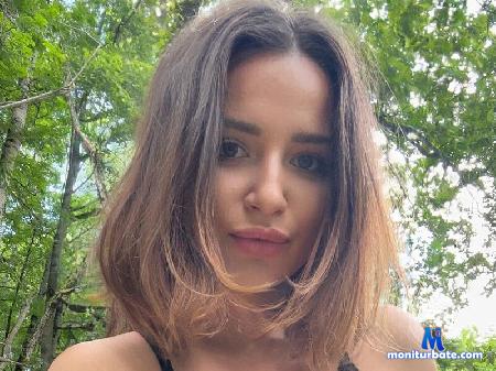 fabiola-marrone flirt4free performer Hey :) I am new here, lets have some fun together! 