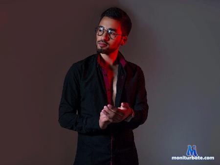 victor-wayne flirt4free performer Open mind but take care with what you want with me